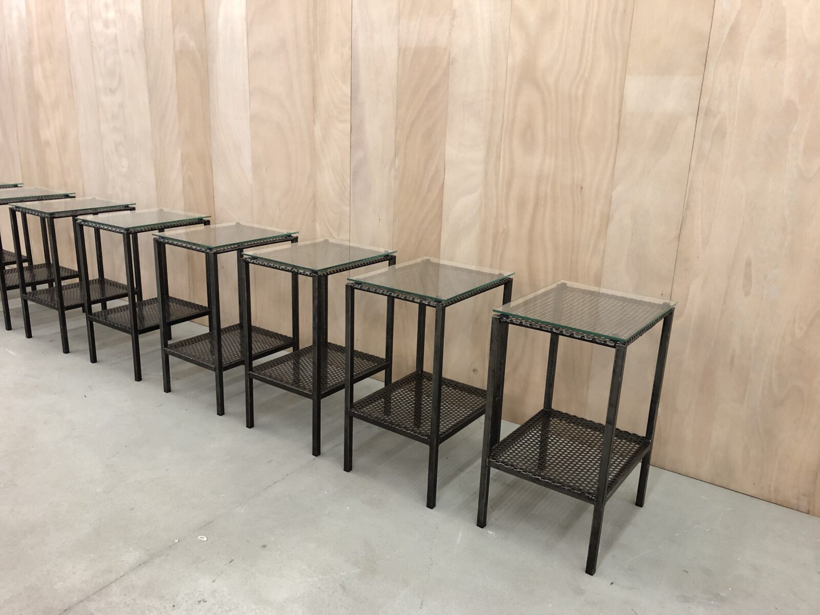 Flower table - INCOMO